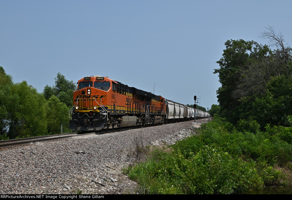 BNSF 6942